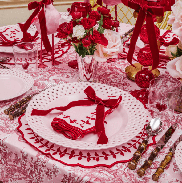 Pink & Red Bow Laurel Placemats & Napkins (Set of 4)
