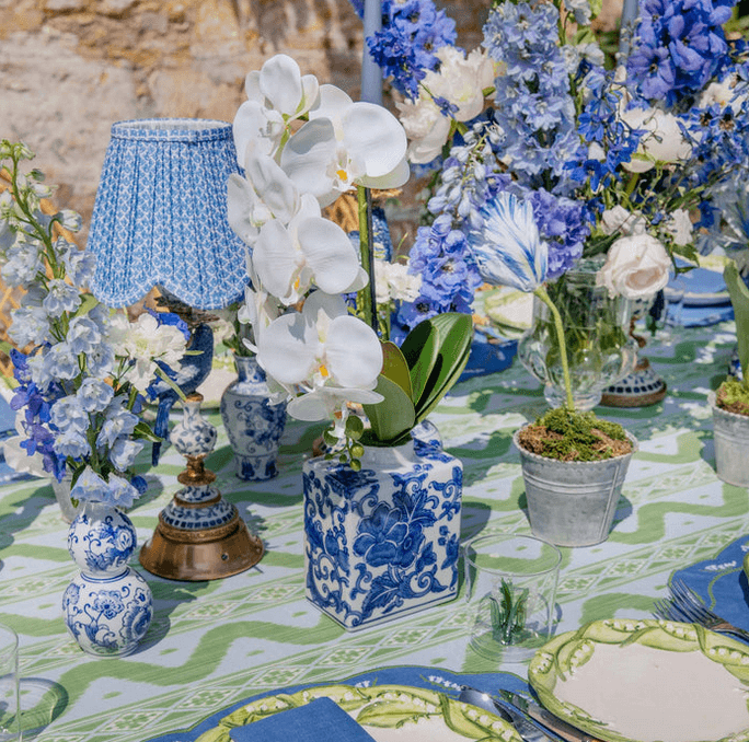 Blue Lotus Deep Scallop Lampshade (18cm)