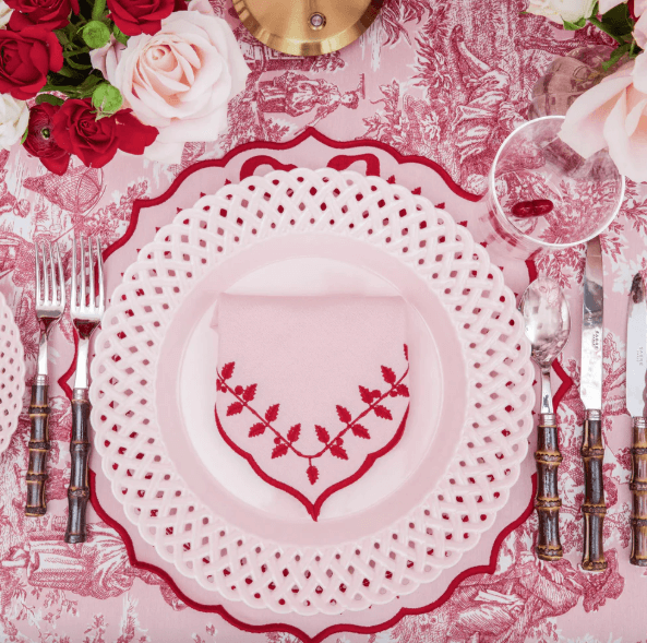Pink & Red Bow Laurel Placemats & Napkins (Set of 4)